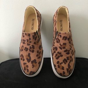 “Restricted” cheetah casual shoes